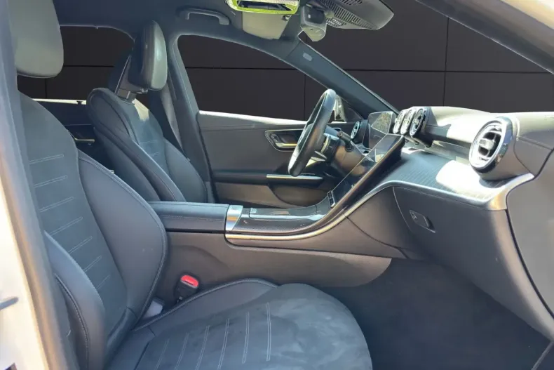 Mercedes-Benz C 300 din 2022 cu 53.900 km - oferta MER145705 - foto 12