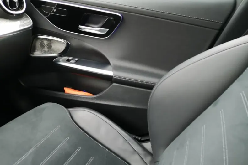 Mercedes-Benz C 300 din 2023 cu 80.300 km - oferta MER145706 - foto 14