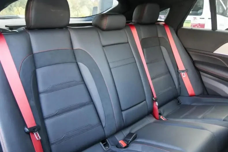 Mercedes-Benz GLE 53 AMG din 2022 cu 33.446 km - oferta MER145739 - foto 4