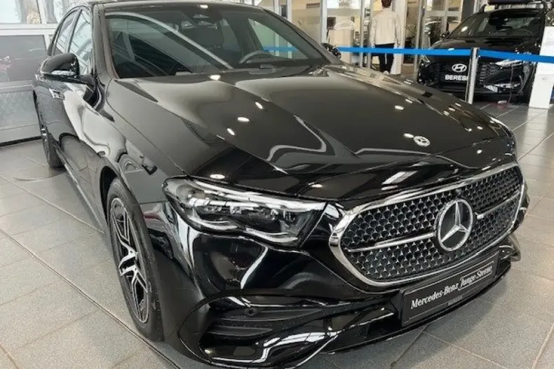 Mercedes-Benz E 200 din 2024 cu 8.900 km - oferta MER145740 - foto 2