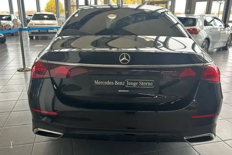 Mercedes-Benz E 200 din 2024 cu 8.900 km - oferta MER145740 - foto 5