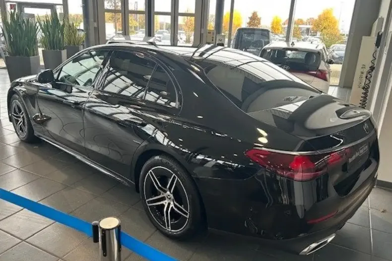 Mercedes-Benz E 200 din 2024 cu 8.900 km - oferta MER145740 - foto 6