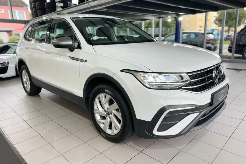 Volkswagen Tiguan Allspace din 2022 cu 81.300 km - oferta VOL145743 - foto 2