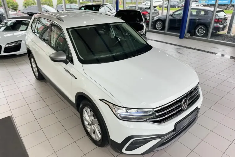 Volkswagen Tiguan Allspace din 2022 cu 81.300 km - oferta VOL145743 - foto 10