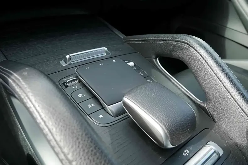 Mercedes-Benz GLE 450 din 2024 cu 85.758 km - oferta MER145745 - foto 11