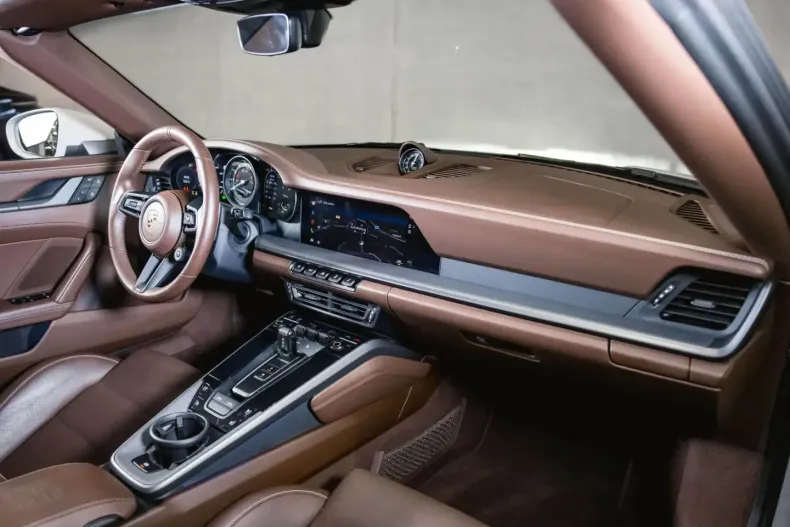 Porsche 992 din 2024 cu 16.700 km - oferta POR145748 - foto 20