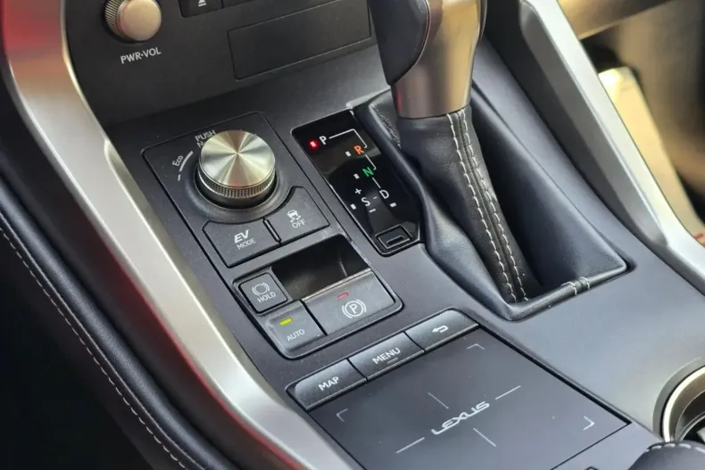 Lexus NX 300 din 2020 cu 75.949 km - oferta LEX145763 - foto 5