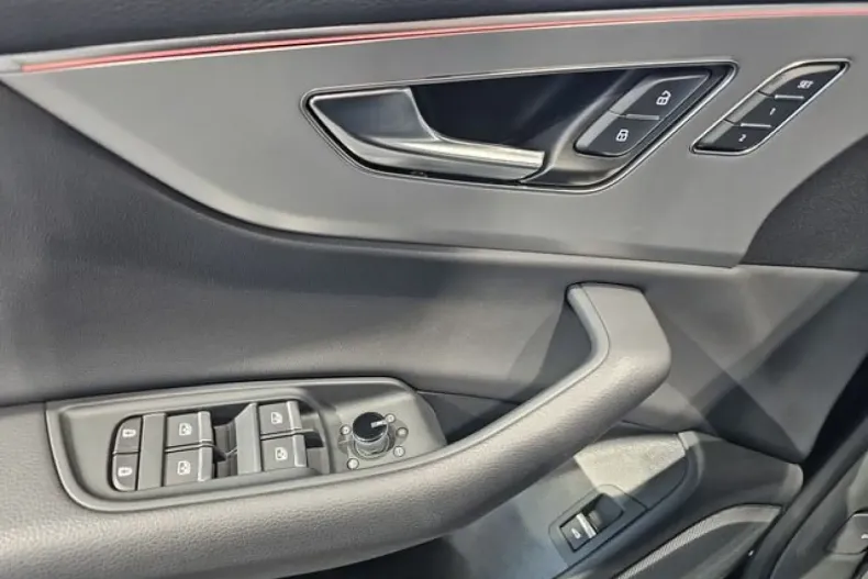 Audi Q8 din 2025 cu 27.053 km - oferta AUD145765 - foto 23