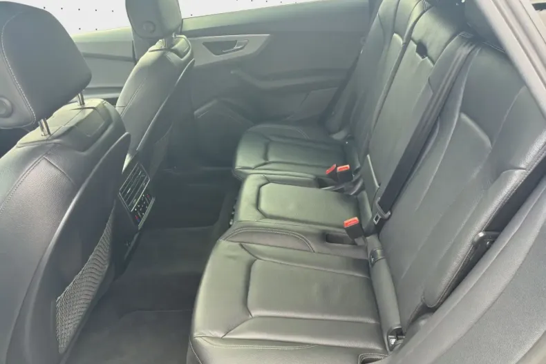 Audi Q8 din 2024 cu 26.500 km - oferta AUD145766 - foto 12