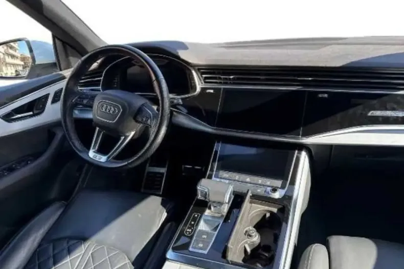 Audi Q8 din 2022 cu 73.897 km - oferta AUD145768 - foto 3