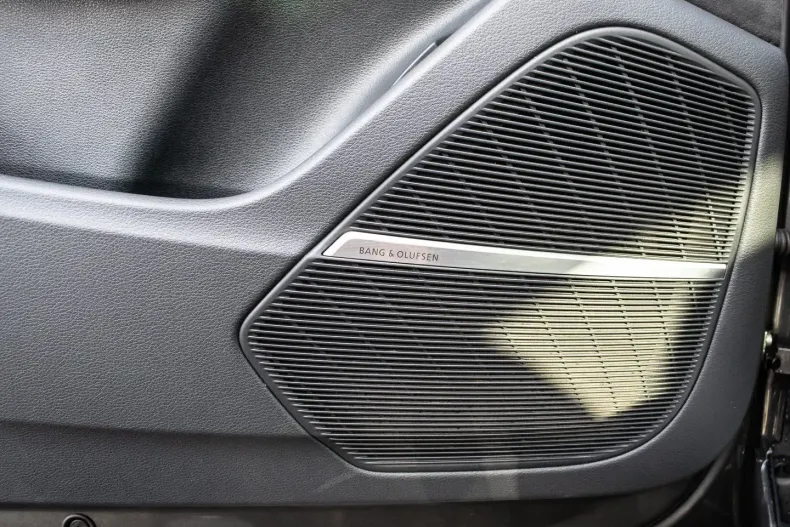 Audi Q8 din 2022 cu 69.764 km - oferta AUD145772 - foto 19