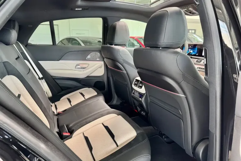 Mercedes-Benz GLE 63 AMG din 2024 cu 19.700 km - oferta MER145776 - foto 10