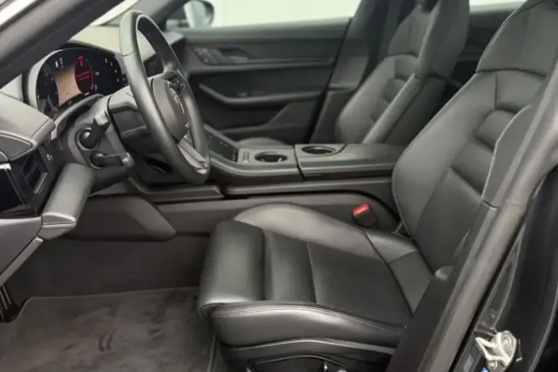 Porsche Taycan din 2022 cu 32.000 km - oferta POR145786 - foto 12