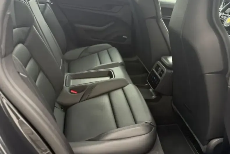 Porsche Taycan din 2022 cu 32.000 km - oferta POR145786 - foto 15