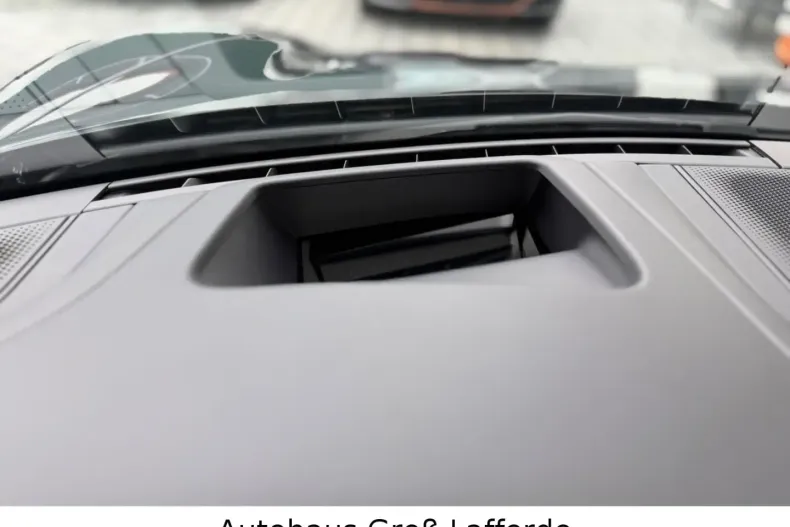 Porsche Taycan din 2022 cu 32.000 km - oferta POR145786 - foto 27