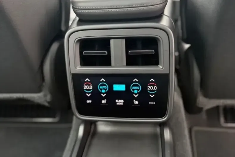 Porsche Taycan din 2022 cu 32.000 km - oferta POR145786 - foto 31