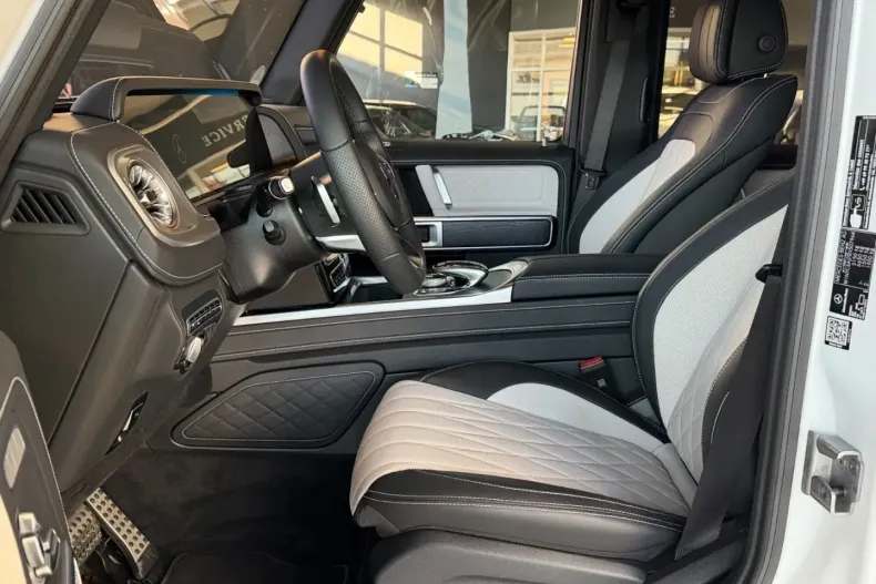 Mercedes-Benz G 500 din 2024 cu 3.890 km - oferta MER145806 - foto 17