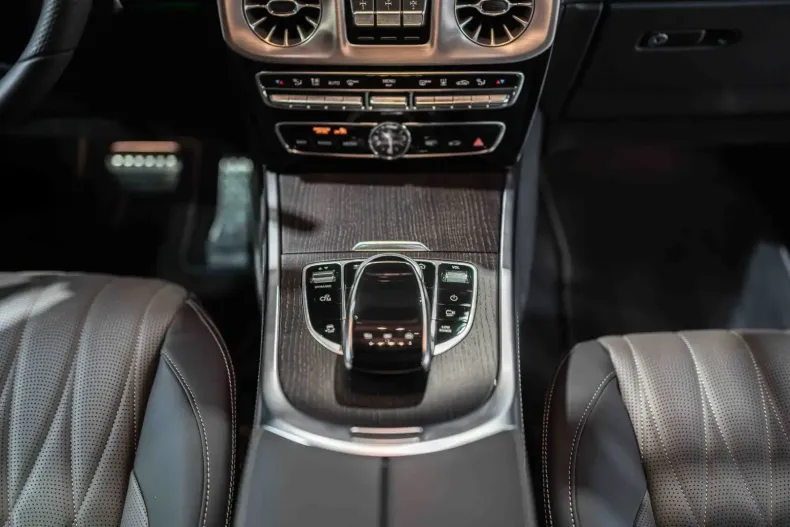 Mercedes-Benz G 500 din 2024 cu 3.795 km - oferta MER145809 - foto 25