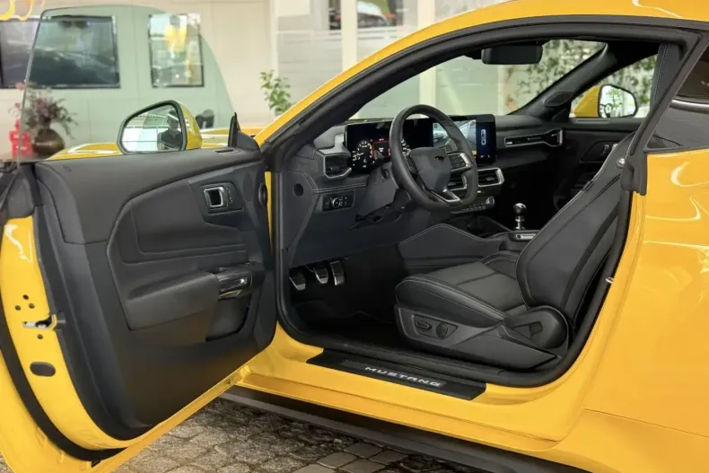 Ford Mustang din 2024 cu 10.836 km - oferta FOR145826 - foto 29