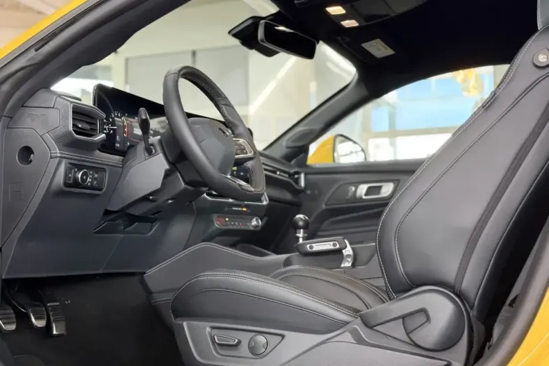 Ford Mustang din 2024 cu 10.836 km - oferta FOR145826 - foto 31