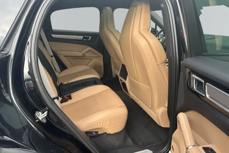 Porsche Cayenne din 2023 cu 31.000 km - oferta POR145847 - foto 11