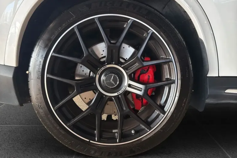 Mercedes-Benz GLC 63 AMG din 2024 cu 16.400 km - oferta MER145873 - foto 10