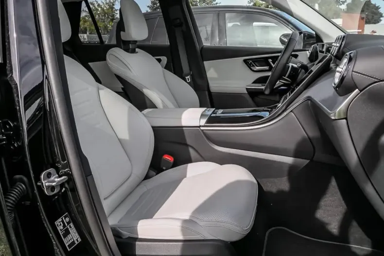 Mercedes-Benz GLC 300 din 2025 cu 12.284 km - oferta MER145874 - foto 5