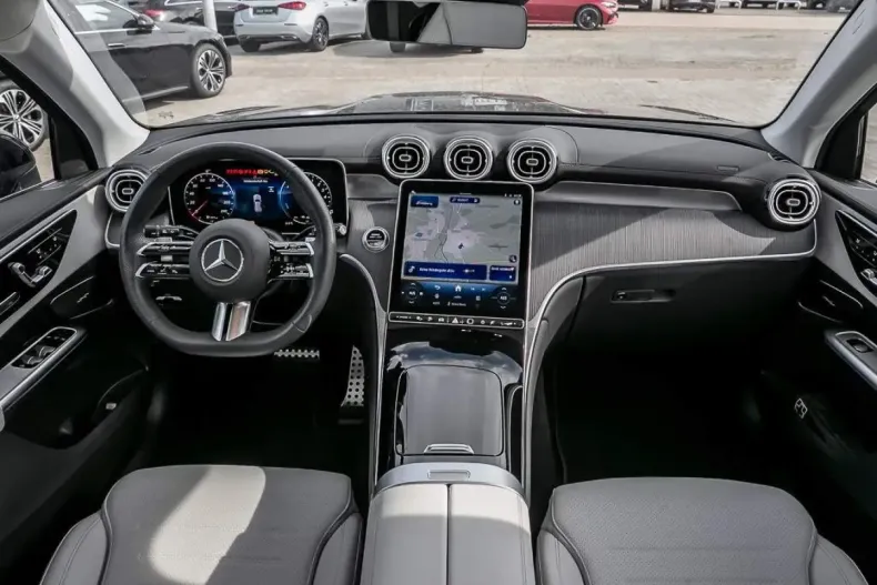 Mercedes-Benz GLC 300 din 2025 cu 12.284 km - oferta MER145874 - foto 7