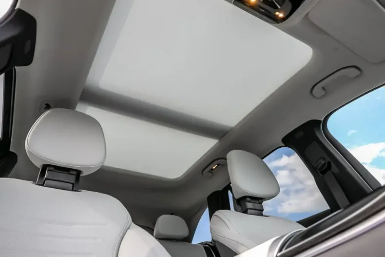 Mercedes-Benz GLC 300 din 2025 cu 12.284 km - oferta MER145874 - foto 8