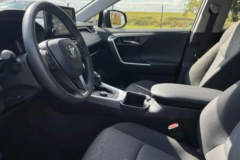 Toyota RAV4 din 2024 cu 12.655 km - oferta TOY145877 - foto 11