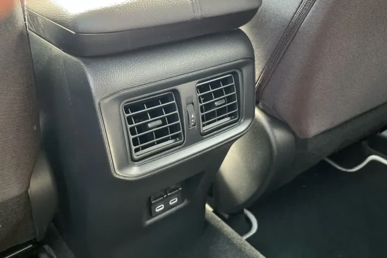 Toyota RAV4 din 2024 cu 12.655 km - oferta TOY145877 - foto 18