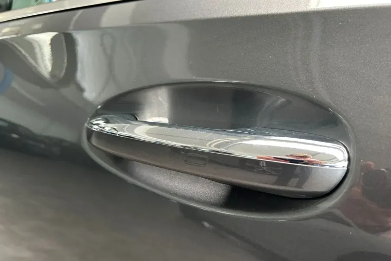 Mercedes-Benz C 300 din 2024 cu 12.410 km - oferta MER145886 - foto 13