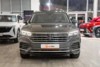 Volkswagen Touareg din 2021 cu 134.946 km - oferta VOL145892 - foto 2