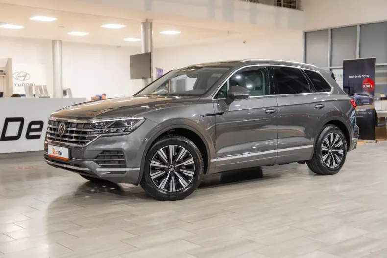 Volkswagen Touareg din 2021 cu 134.946 km - oferta VOL145892 - foto 3