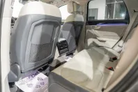 Volkswagen Touareg din 2021 cu 134.946 km - oferta VOL145892 - foto 22