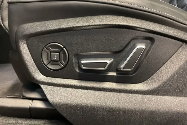 Audi Q8 din 2024 cu 24.500 km - oferta AUD145894 - foto 21