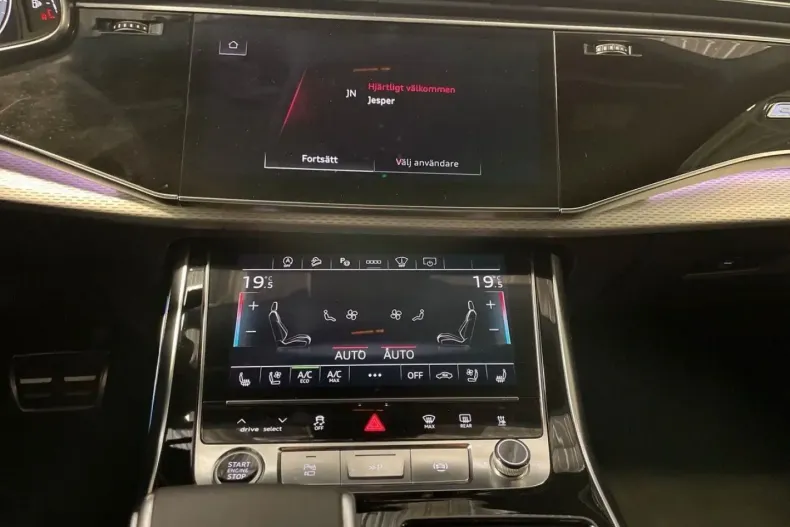 Audi Q8 din 2024 cu 24.500 km - oferta AUD145894 - foto 24