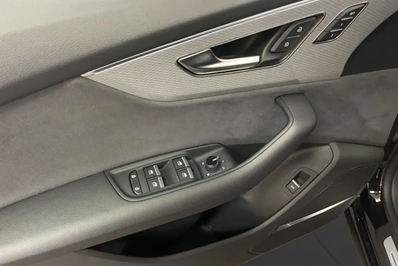 Audi Q8 din 2024 cu 24.680 km - oferta AUD145897 - foto 9