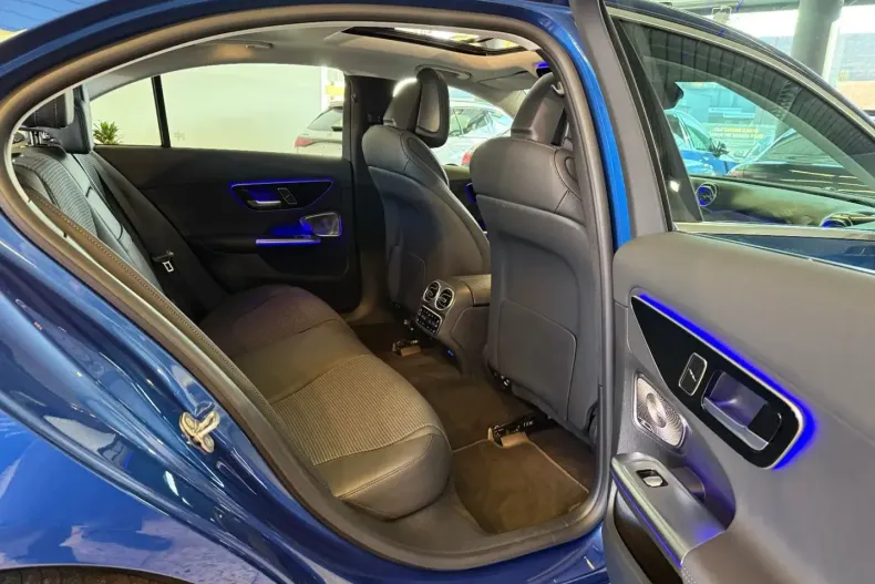 Mercedes-Benz C 300 din 2025 cu 9.197 km - oferta MER145909 - foto 11