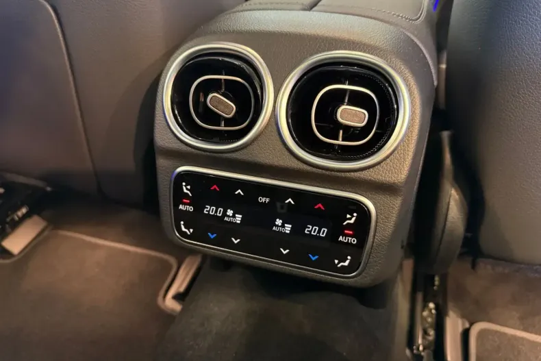 Mercedes-Benz C 300 din 2025 cu 9.197 km - oferta MER145909 - foto 12