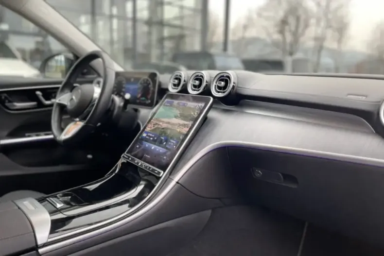 Mercedes-Benz C 300 din 2022 cu 47.500 km - oferta MER145913 - foto 7