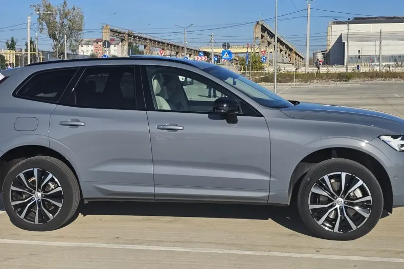 Volvo XC60 din 2023 cu 64.000 km - oferta VOL145939 - foto 4