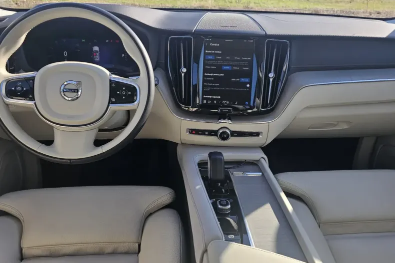 Volvo XC60 din 2023 cu 64.000 km - oferta VOL145939 - foto 12