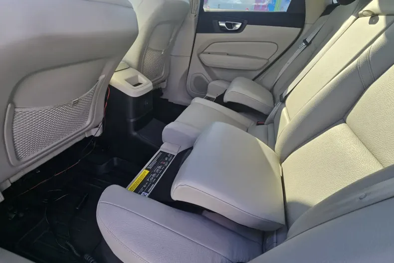 Volvo XC60 din 2023 cu 64.000 km - oferta VOL145939 - foto 14