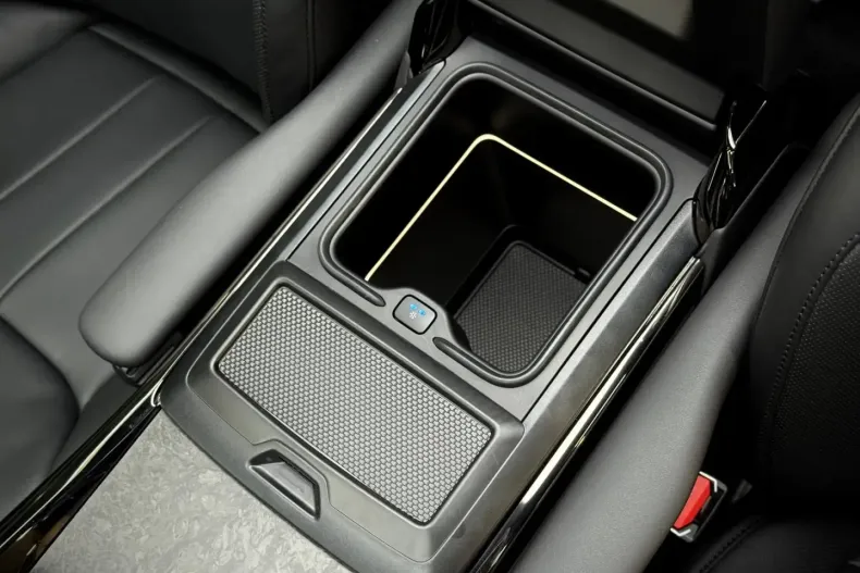 Land Rover Range Rover Sport din 2024 cu 79.000 km - oferta LAN145952 - foto 23