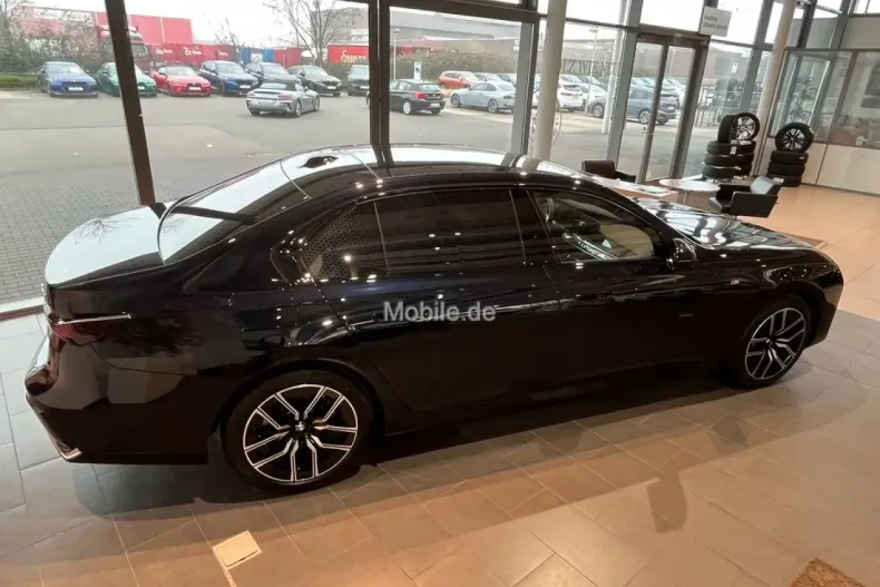 BMW 750 din 2024 cu 20.447 km - oferta BMW145967 - foto 7