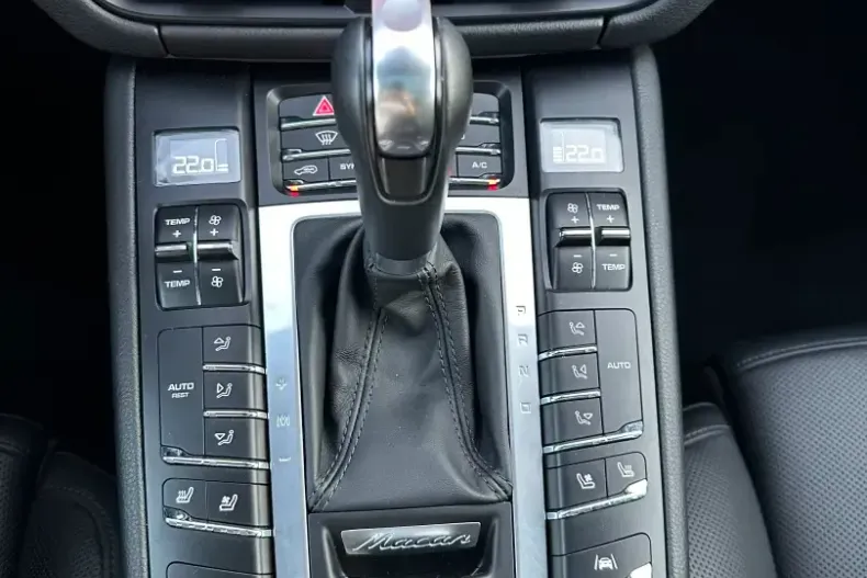 Porsche Macan din 2021 cu 95.000 km - oferta POR145969 - foto 26