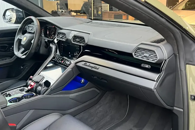 Lamborghini Urus din 2024 cu 32.900 km - oferta LAM145977 - foto 8