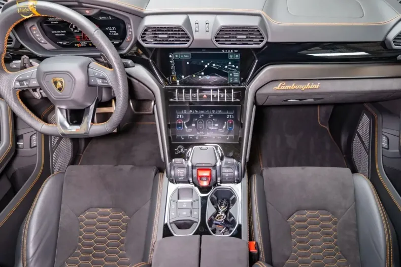 Lamborghini Urus din 2023 cu 6.200 km - oferta LAM145978 - foto 22