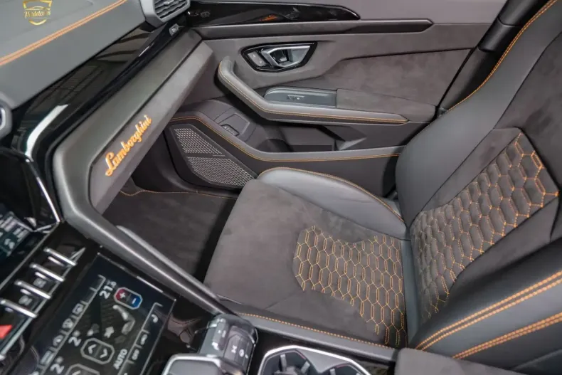 Lamborghini Urus din 2023 cu 6.200 km - oferta LAM145978 - foto 25